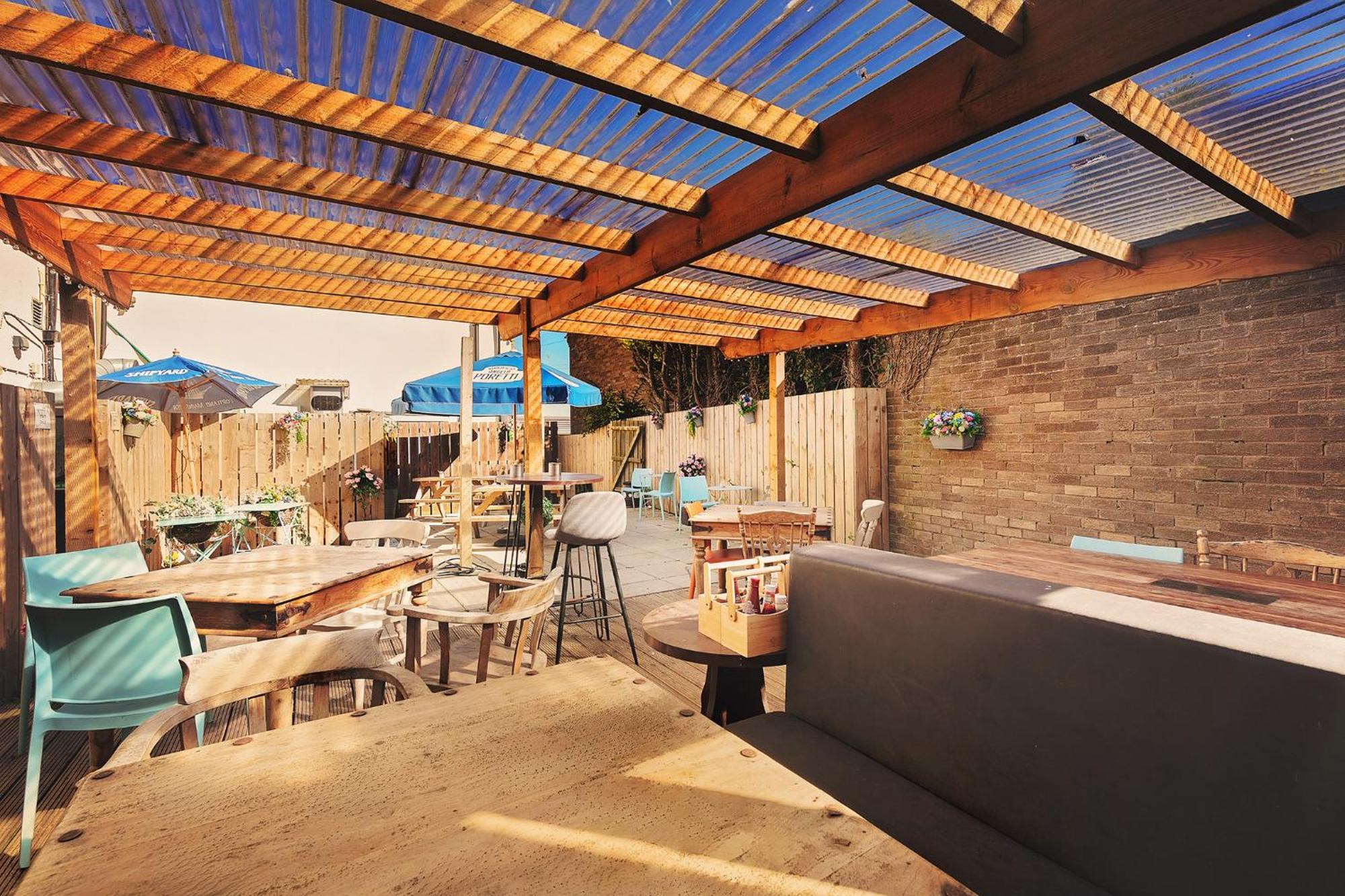 אמבל Harbour Inn מראה חיצוני תמונה